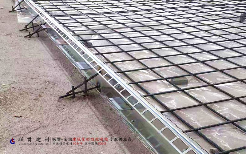 阿坝州LG160-3000镀锌钢板铠装缝案例